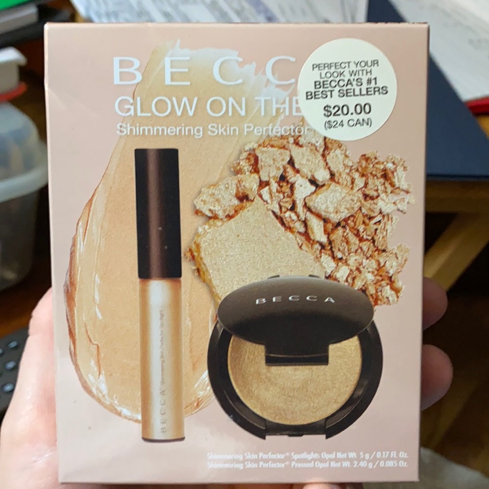 BECCA Glow on the Go Highliter Duo